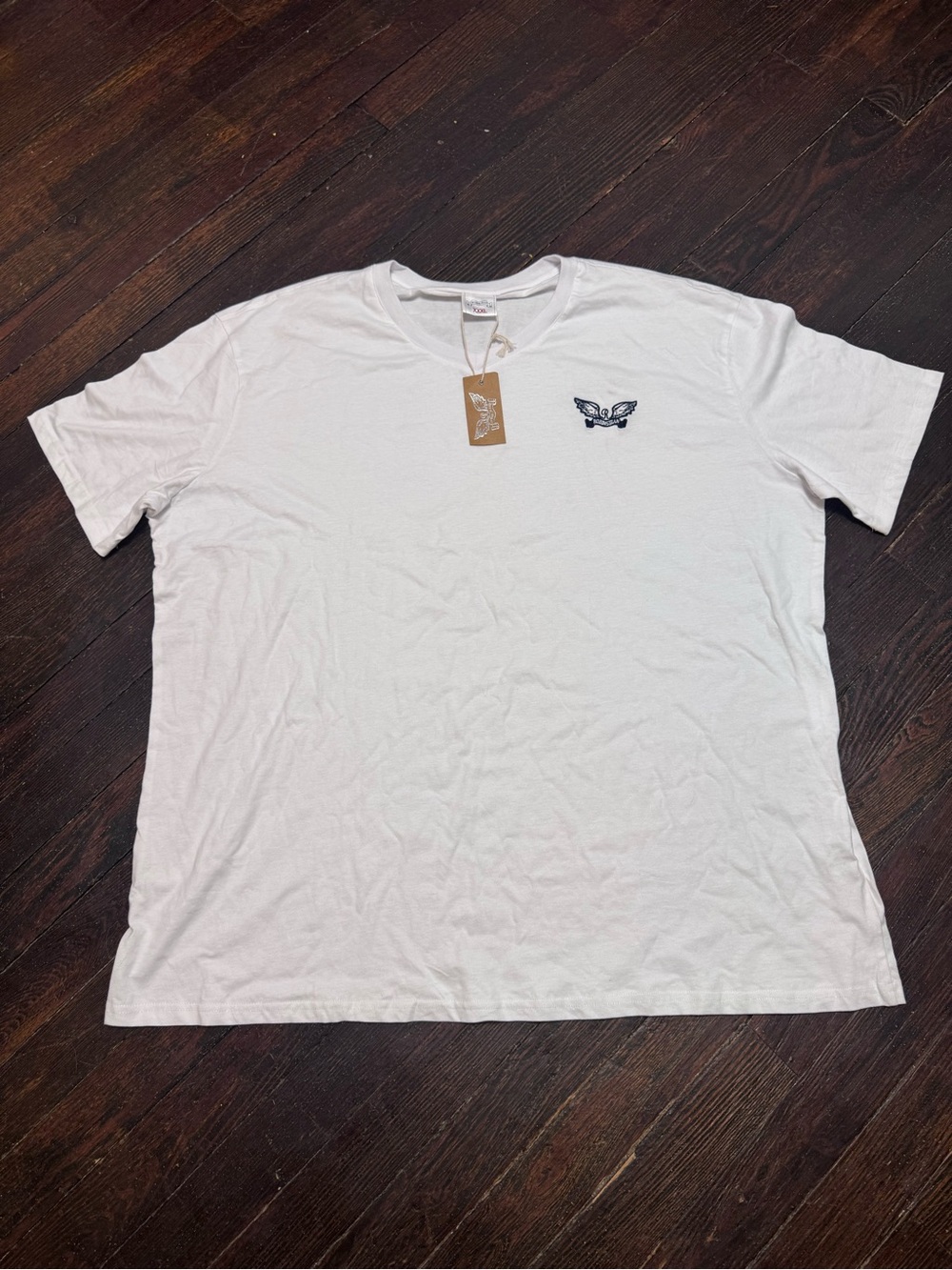 Robin’s Jean XXXL White Embroidered Wing Logo V Neck T Shirt Y2K Biker